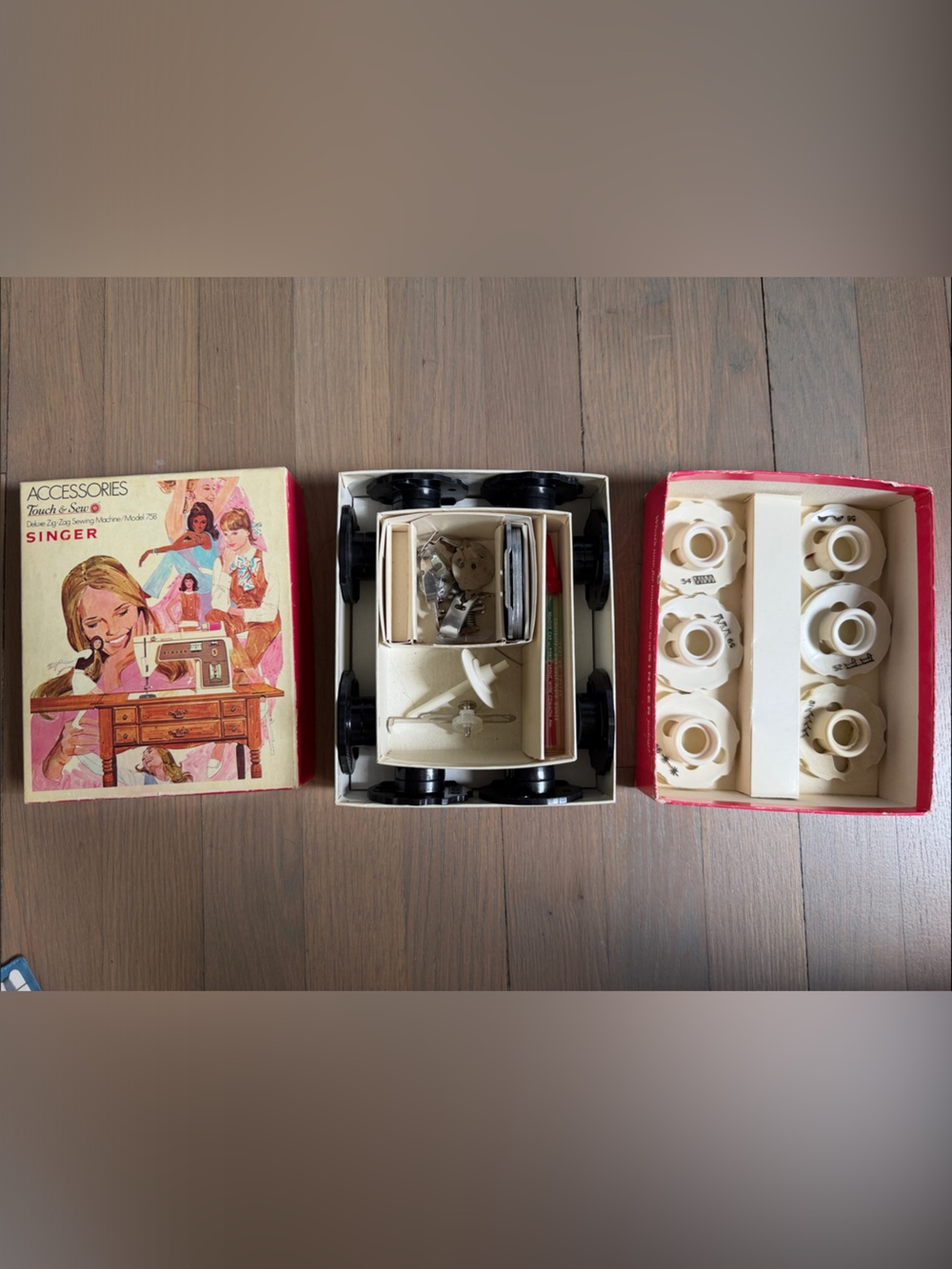 Singer deluxe zig zag sewing machine accessories